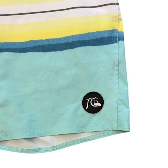 Quiksilver Highline Surfsilk Mens Swim Trunk Surf Boardshorts Size 38 Beachwear - Picture 3 of 10